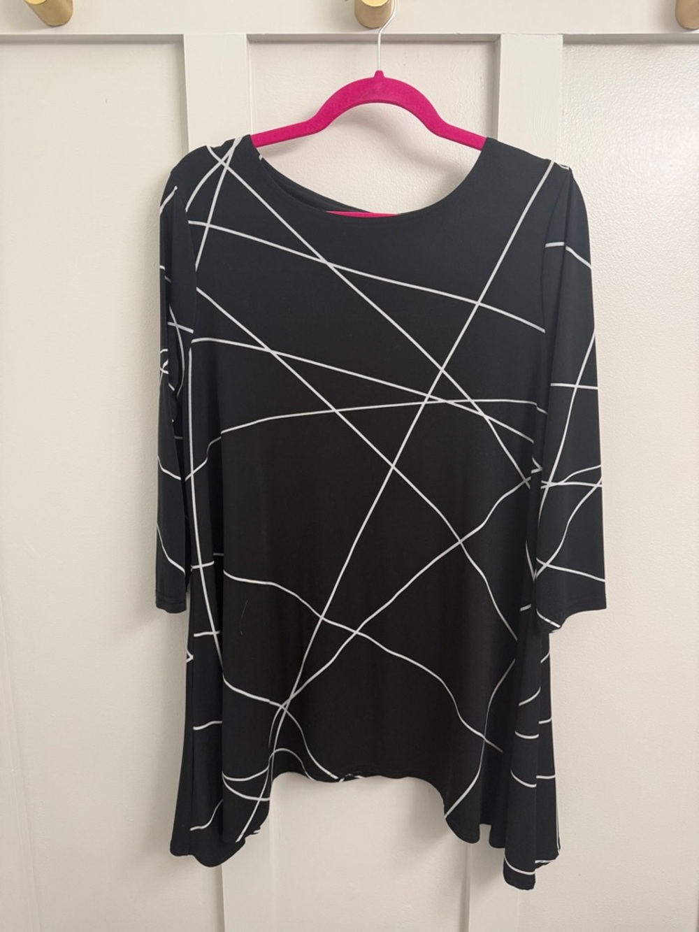 Women’s Black Geometric Print Swing Top